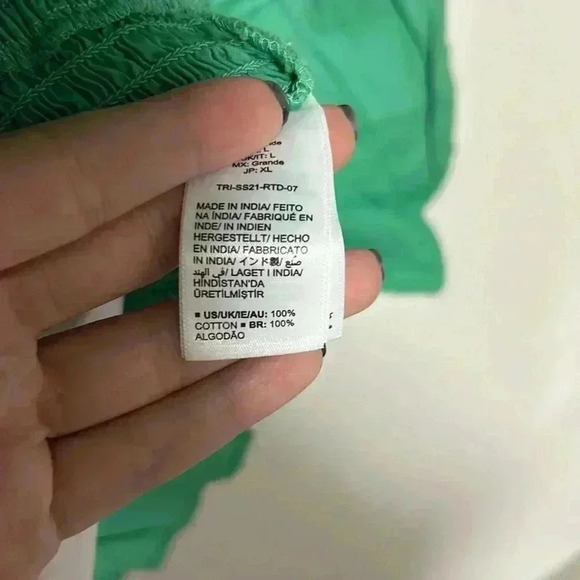 Long sleeve ruffle smocked top - Picture 4 of 6